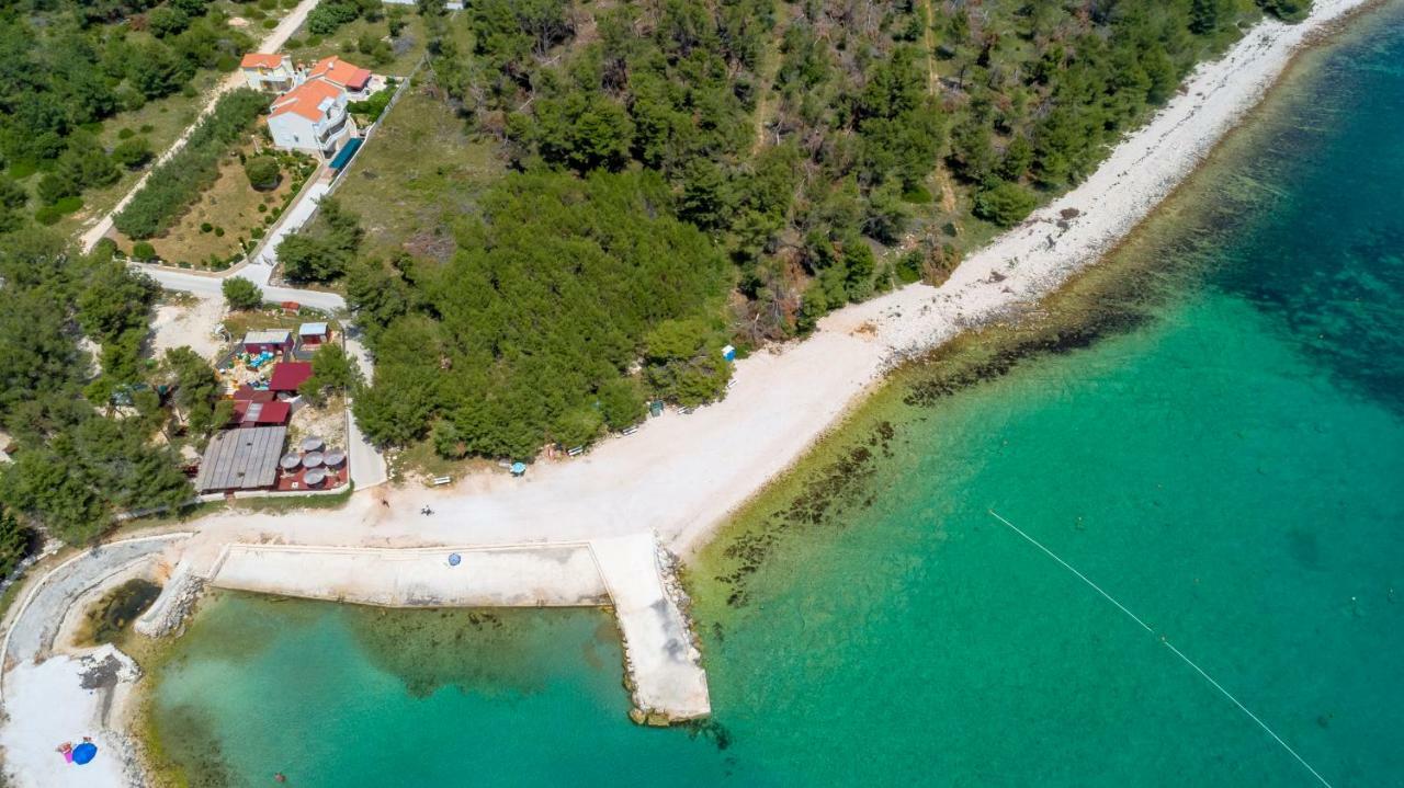 Villa Nivel Vir Exteriér fotografie