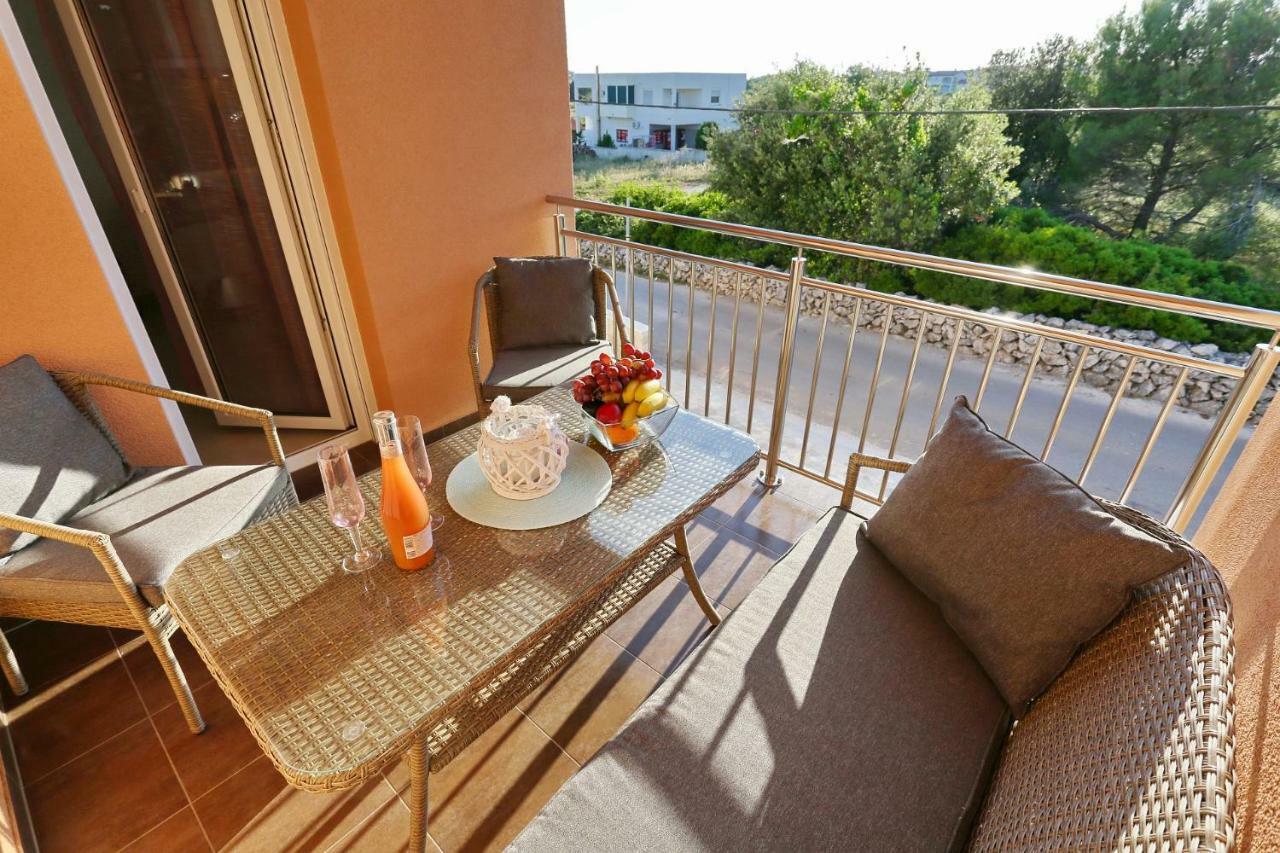 Villa Nivel Vir Exteriér fotografie