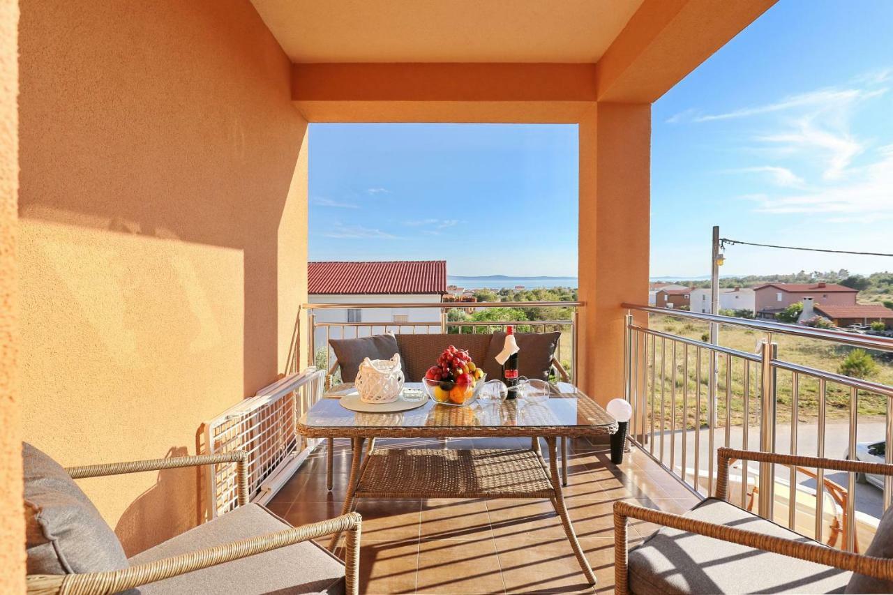 Villa Nivel Vir Exteriér fotografie