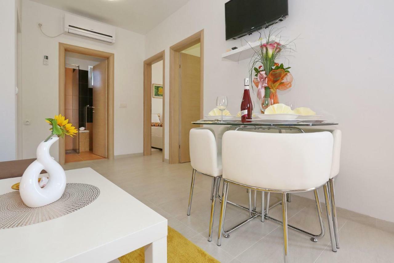 Villa Nivel Vir Exteriér fotografie