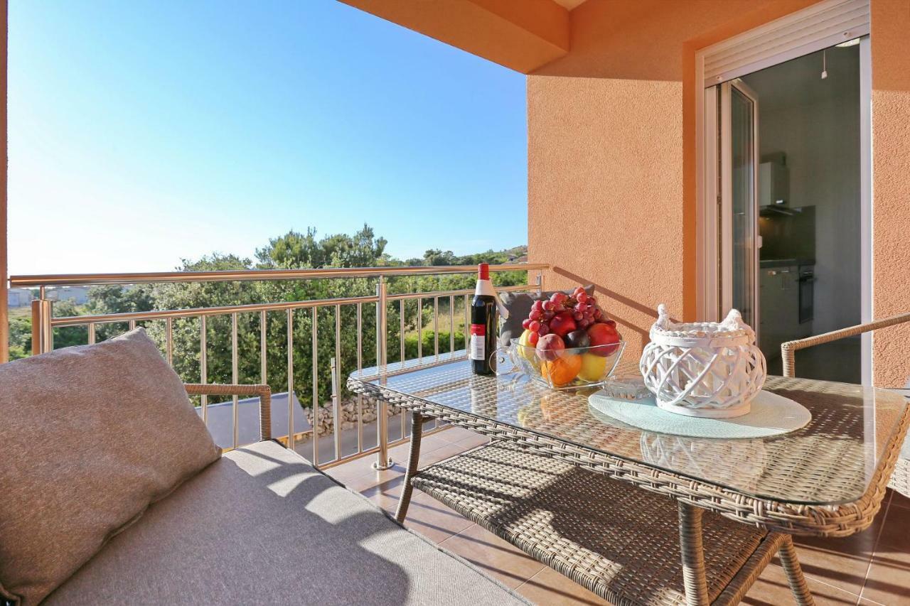 Villa Nivel Vir Exteriér fotografie