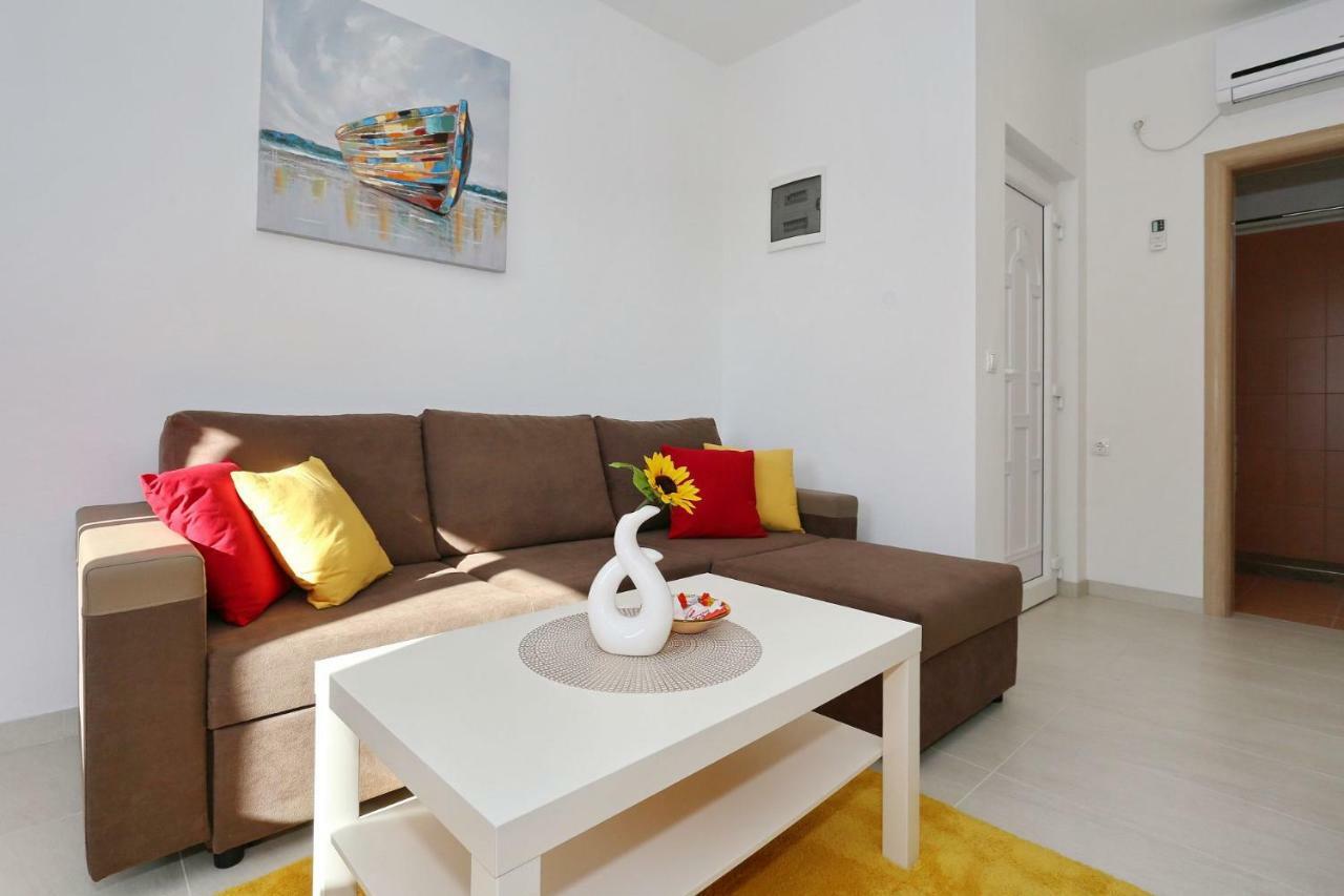 Villa Nivel Vir Exteriér fotografie
