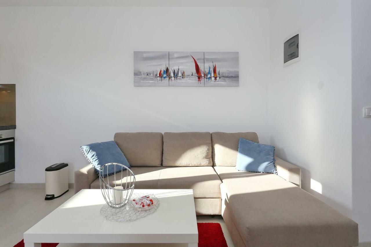 Villa Nivel Vir Exteriér fotografie