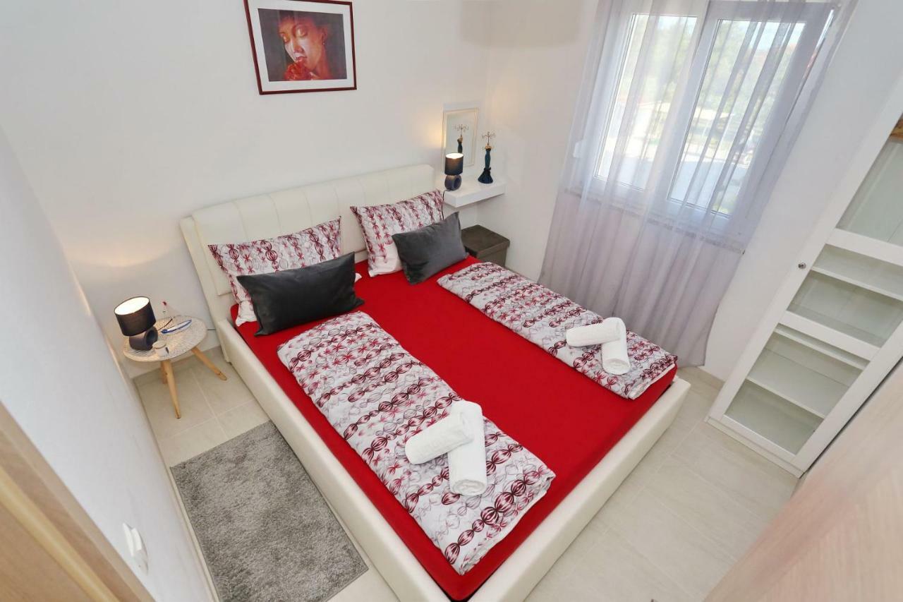Villa Nivel Vir Exteriér fotografie