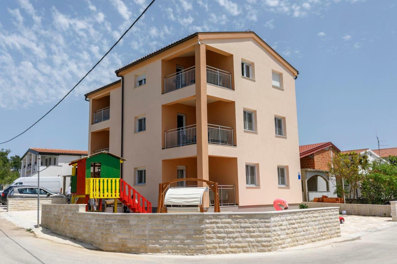 Villa Nivel Vir Exteriér fotografie