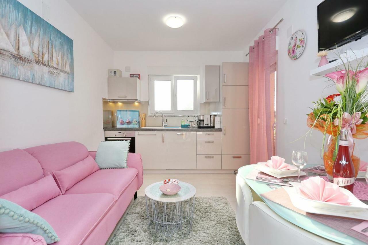 Villa Nivel Vir Exteriér fotografie